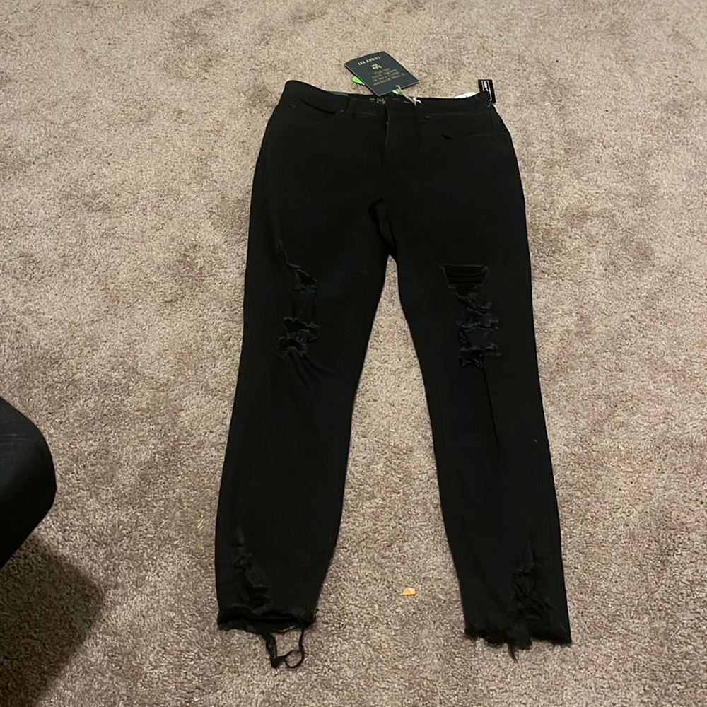 Macy’s size 9 curvy fit ripped skinny jeans